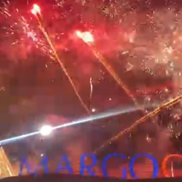 Pesta Kembang Api Warnai Perayaan Imlek 2026 di Margo City Depok
